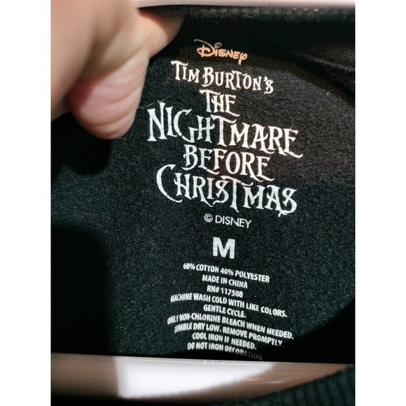 Jack Skellington Christmas graphic black sweatshirt adult medium - Picture 3 of 4